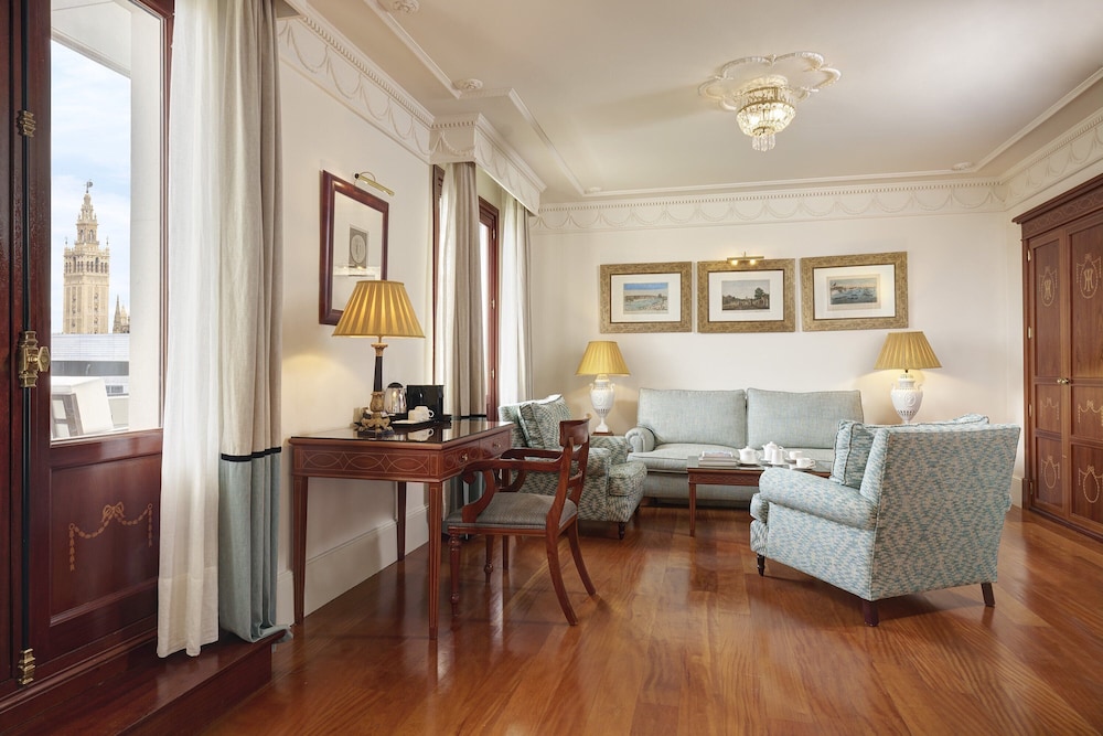 Hotel Inglaterra Sevilla — Hotel rooms in Seville, Andalusia