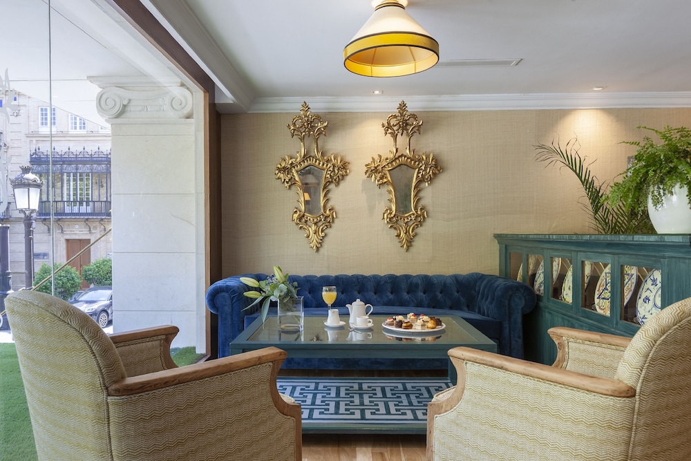 Hotel Inglaterra Sevilla — Restaurant & bars in Seville, Andalusia