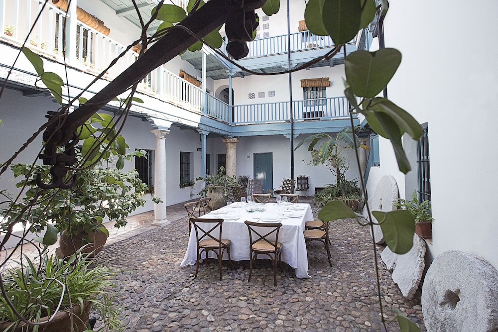 Hospes Las Casas del Rey de Baeza, a Member of Design Hotels — Restaurant & bars in Seville, Andalusia