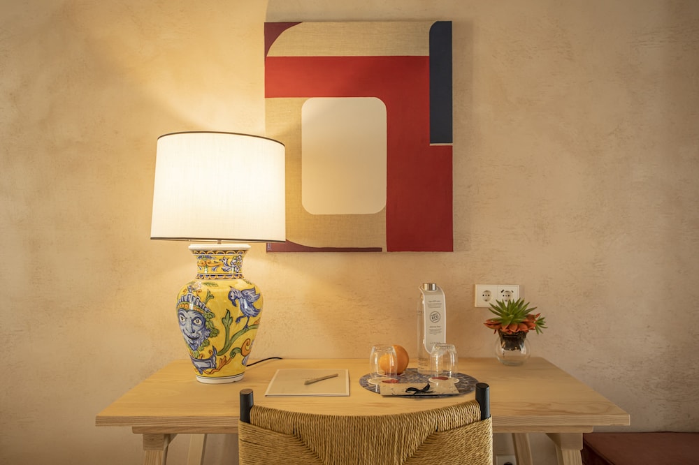 Hospes Las Casas del Rey de Baeza, a Member of Design Hotels — Hotel rooms in Seville, Andalusia