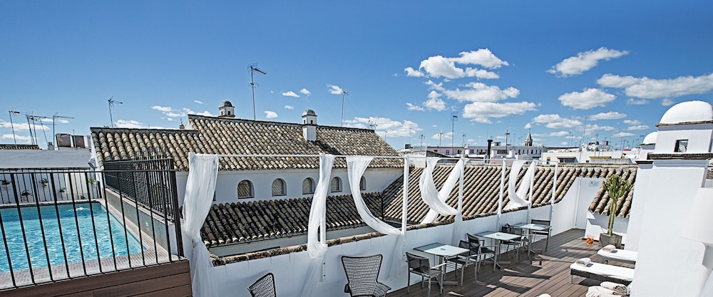 Hospes Las Casas del Rey de Baeza, a Member of Design Hotels — Restaurant & bars in Seville, Andalusia