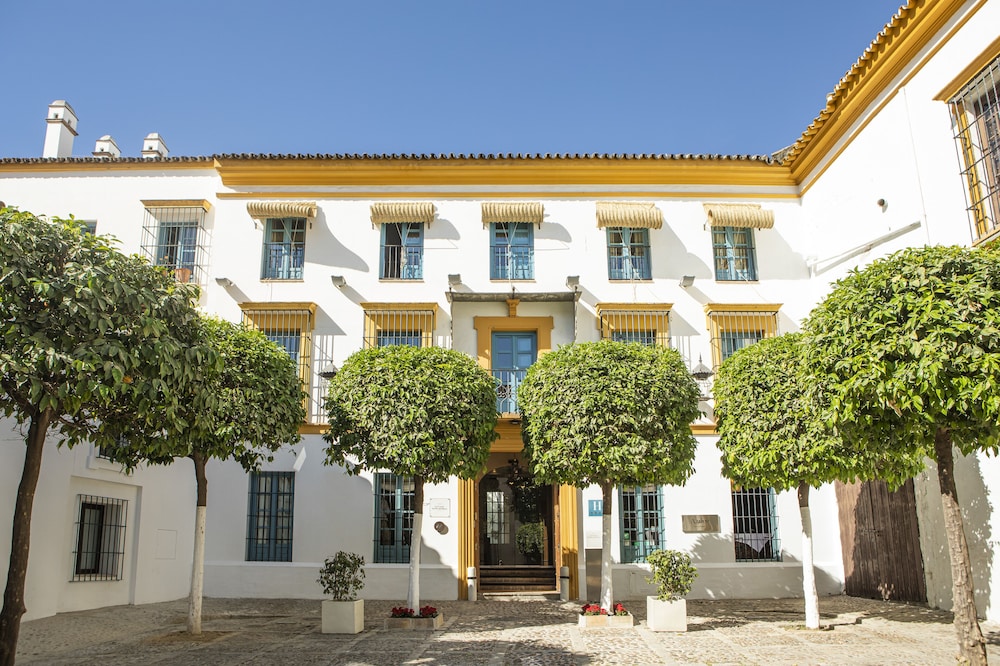 Hospes Las Casas del Rey de Baeza, a Member of Design Hotels — Hotel building in Seville, Andalusia