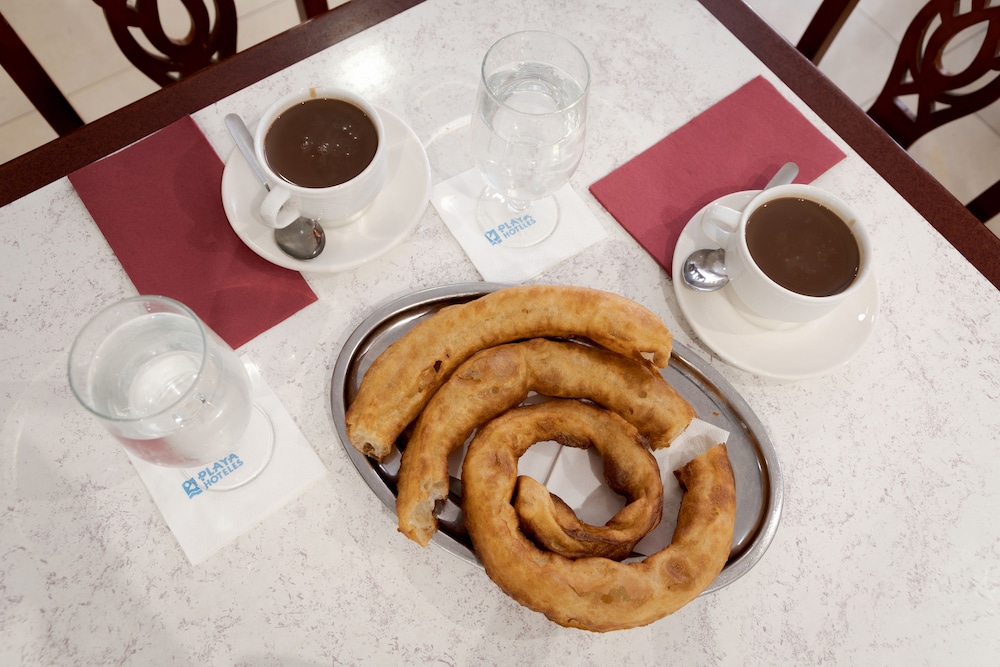 Virgen de los Reyes Hotel — Restaurant & bars in Seville, Andalusia