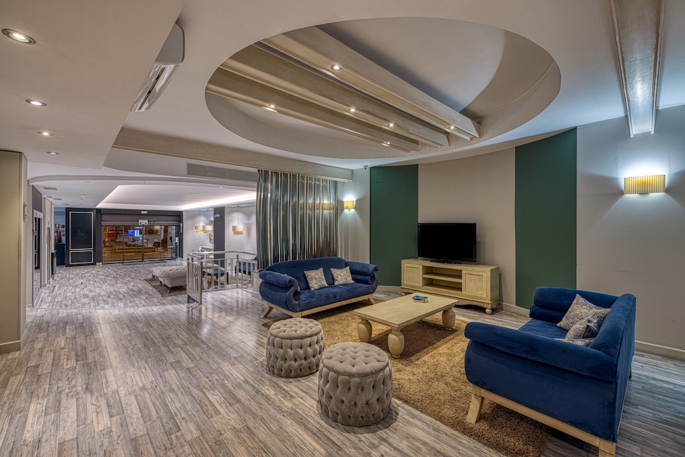 Virgen de los Reyes Hotel — Hotel building in Seville, Andalusia
