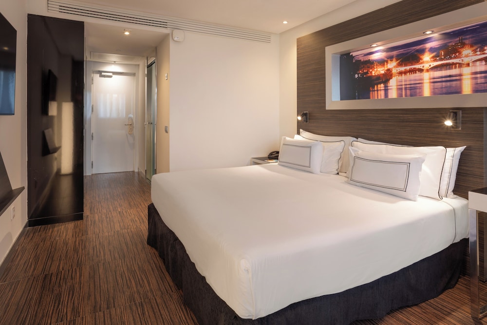 Melia Lebreros — Hotel rooms in Seville, Andalusia