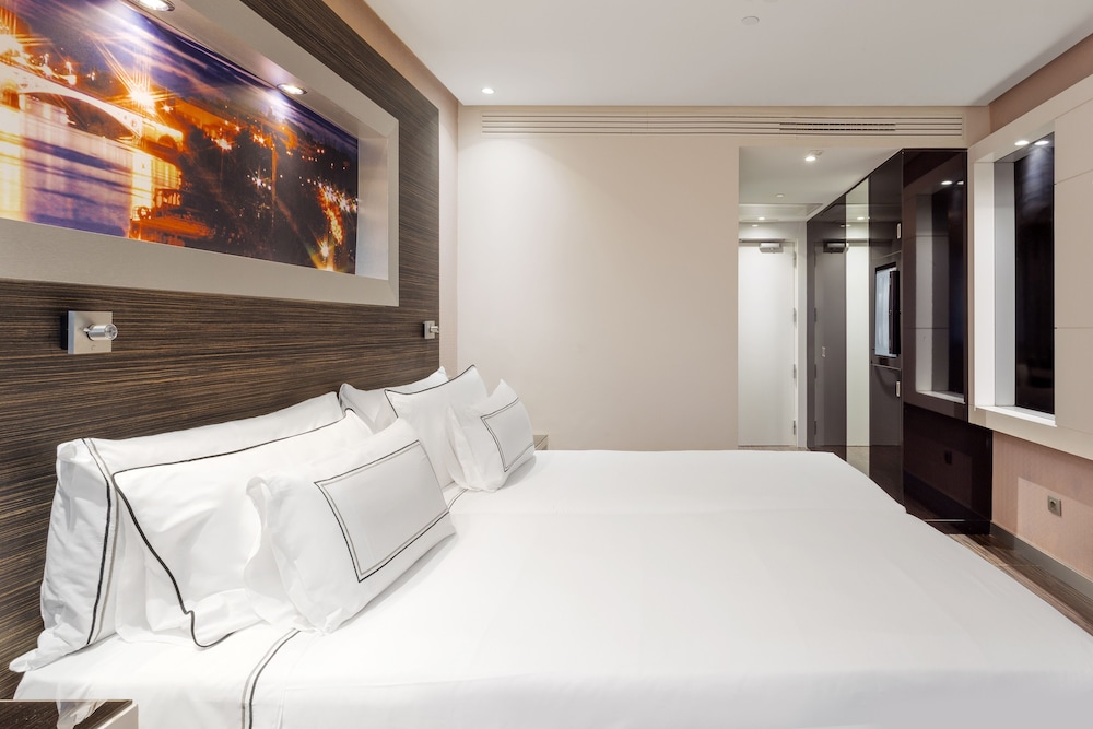 Melia Lebreros — Hotel rooms in Seville, Andalusia
