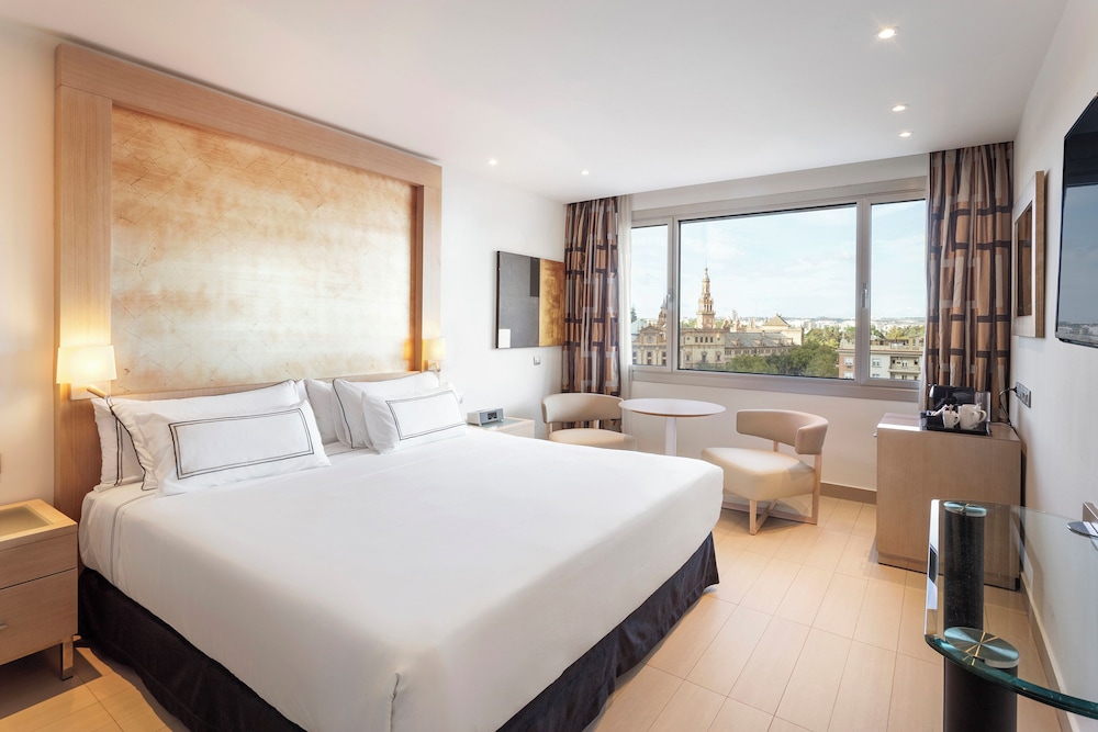 Melia Sevilla — Hotel rooms in Seville, Andalusia
