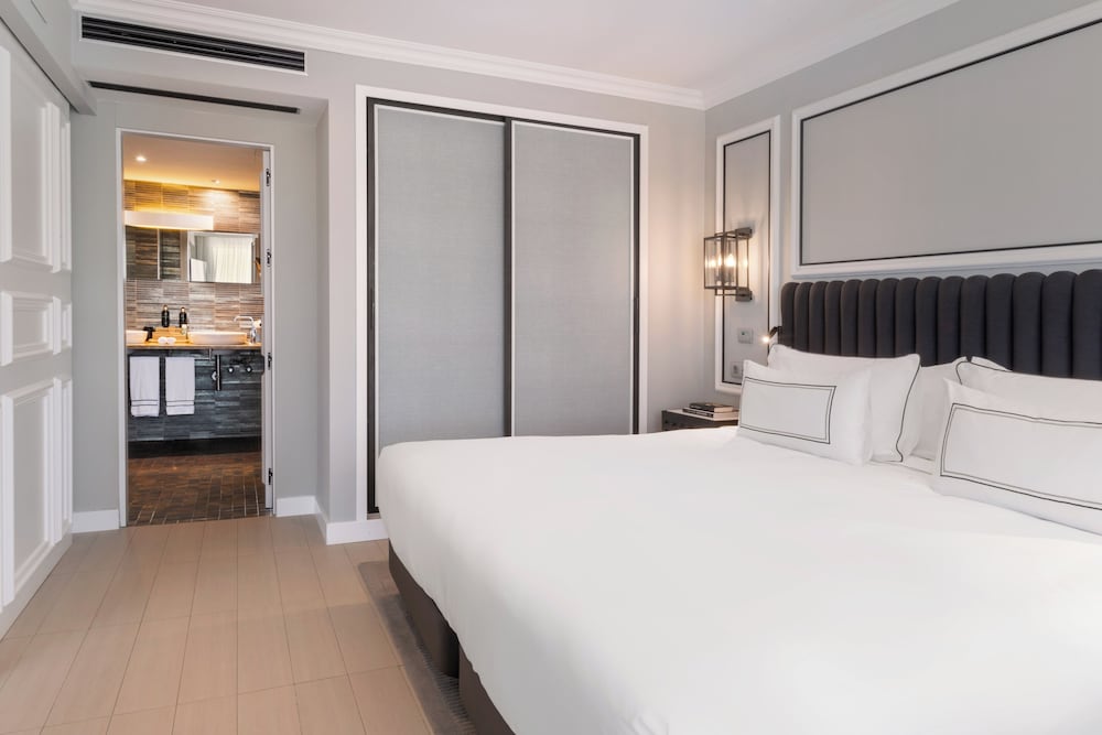 Melia Sevilla — Hotel rooms in Seville, Andalusia