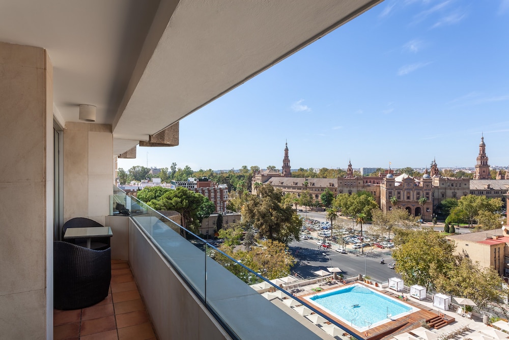 Melia Sevilla — Hotel rooms in Seville, Andalusia