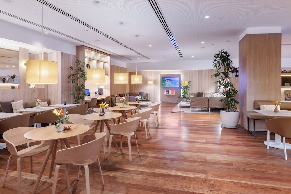 Melia Sevilla — Restaurant & bars in Seville, Andalusia