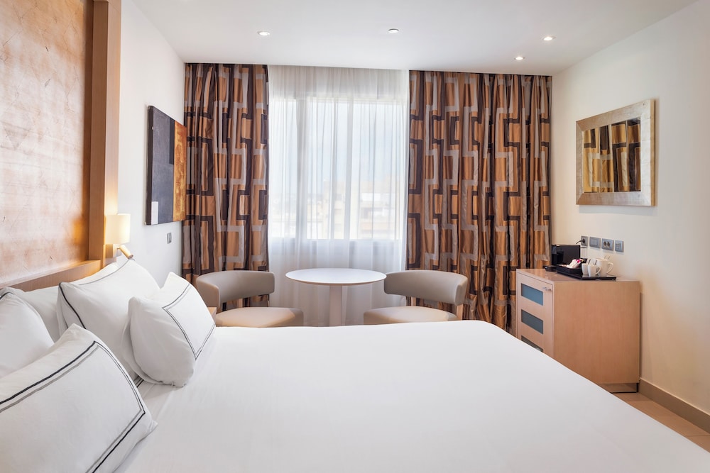 Melia Sevilla — Hotel rooms in Seville, Andalusia