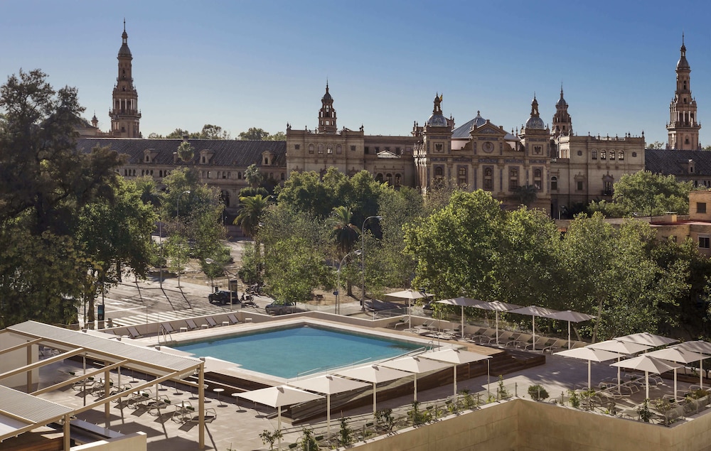 Melia Sevilla — Swimming pool in Seville, Andalusia