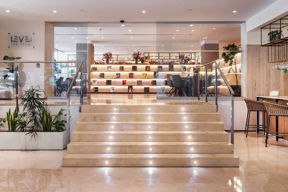 Melia Sevilla — Restaurant & bars in Seville, Andalusia