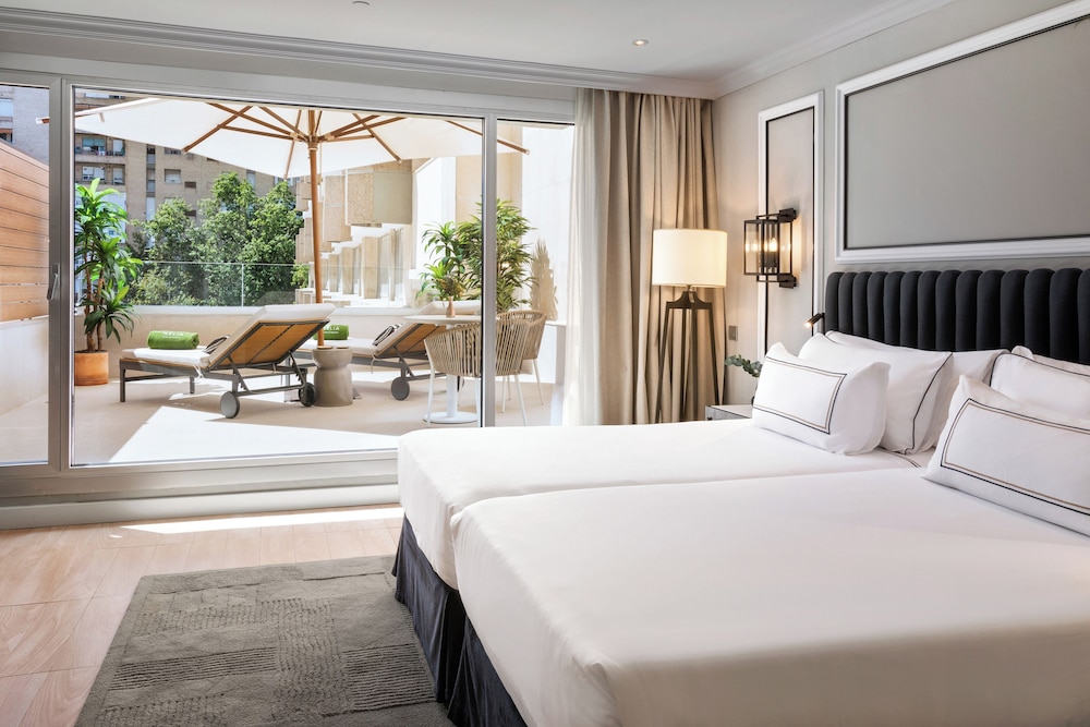 Melia Sevilla — Hotel rooms in Seville, Andalusia