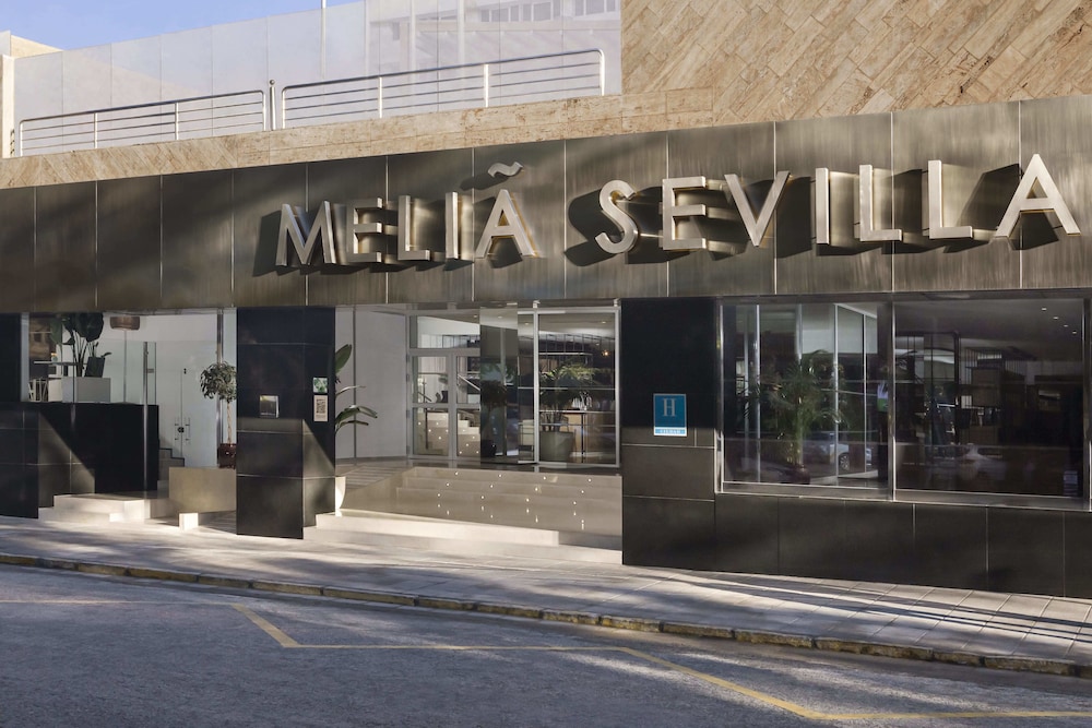 Melia Sevilla — Hotel building in Seville, Andalusia