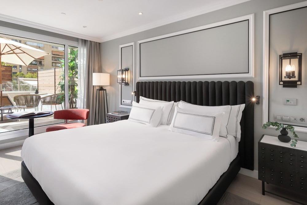 Melia Sevilla — Hotel rooms in Seville, Andalusia
