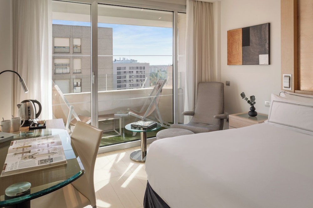 Melia Sevilla — Hotel rooms in Seville, Andalusia