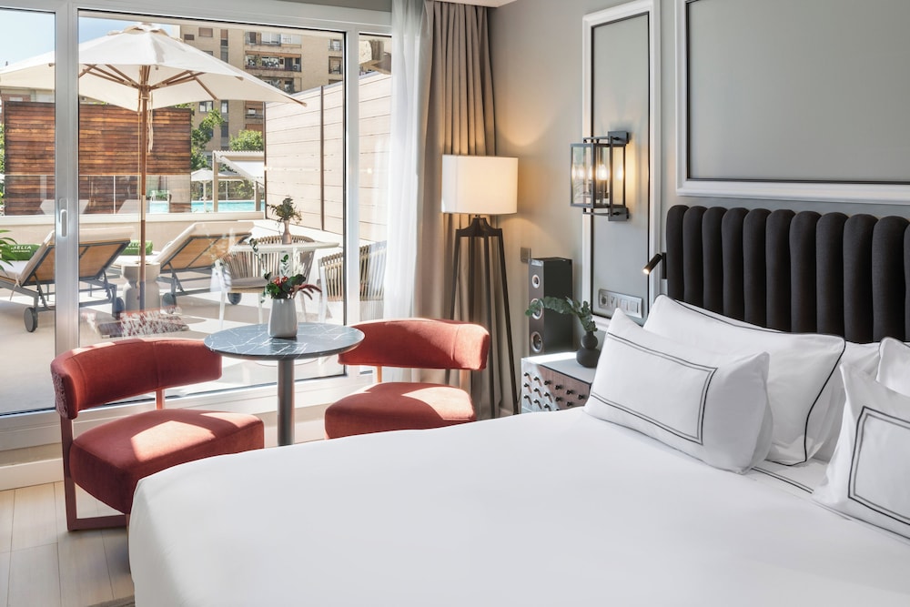 Melia Sevilla — Hotel rooms in Seville, Andalusia
