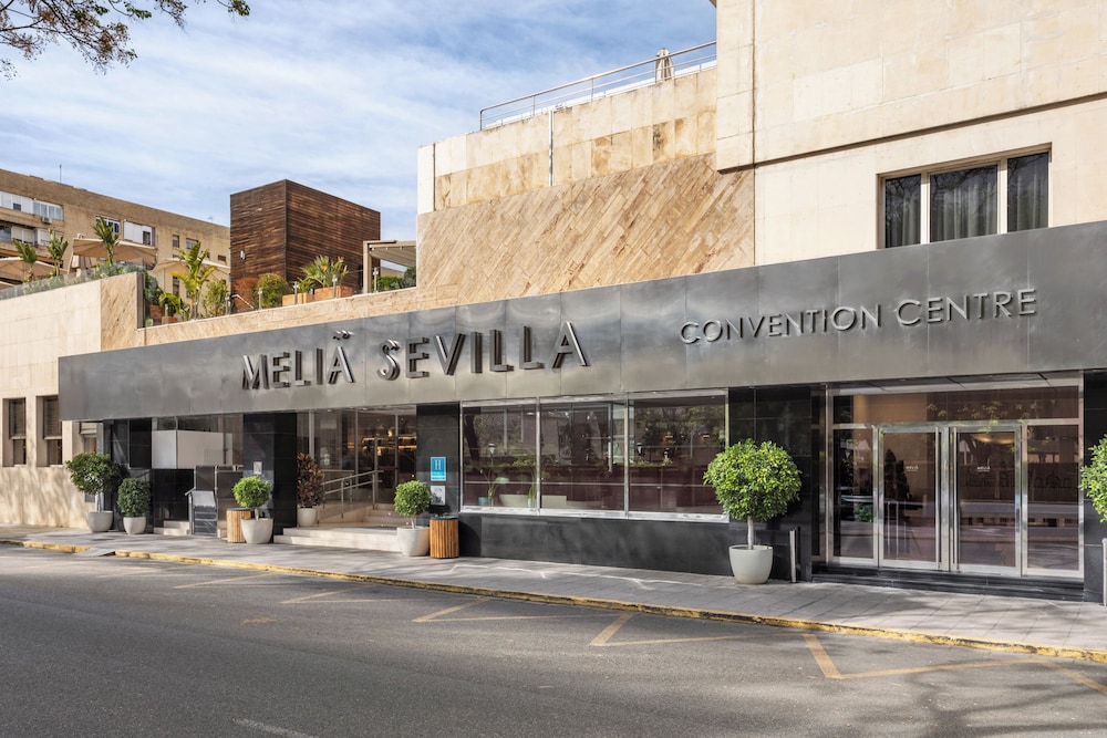 Melia Sevilla — Hotel building in Seville, Andalusia