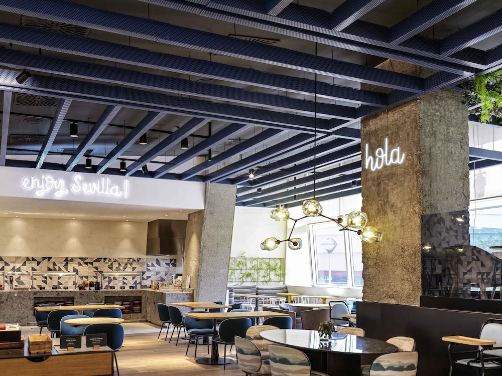 Novotel Sevilla — Restaurant & bars in Seville, Andalusia