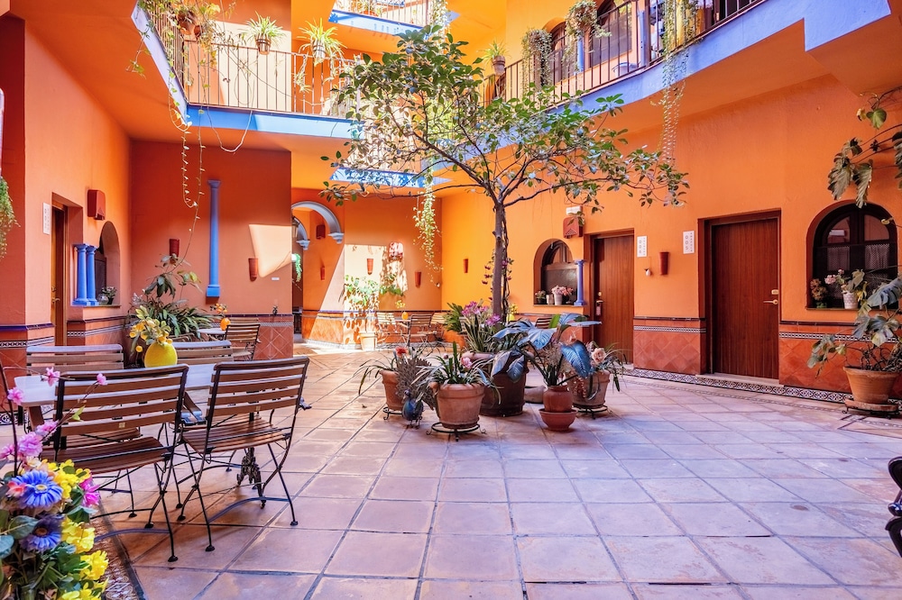 Hotel Patio de la Alameda — Hotel building in Seville, Andalusia