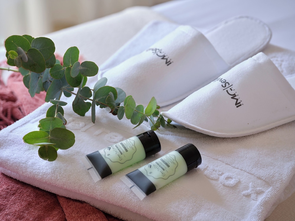 Hotel Rey Alfonso X — Spa in Seville, Andalusia