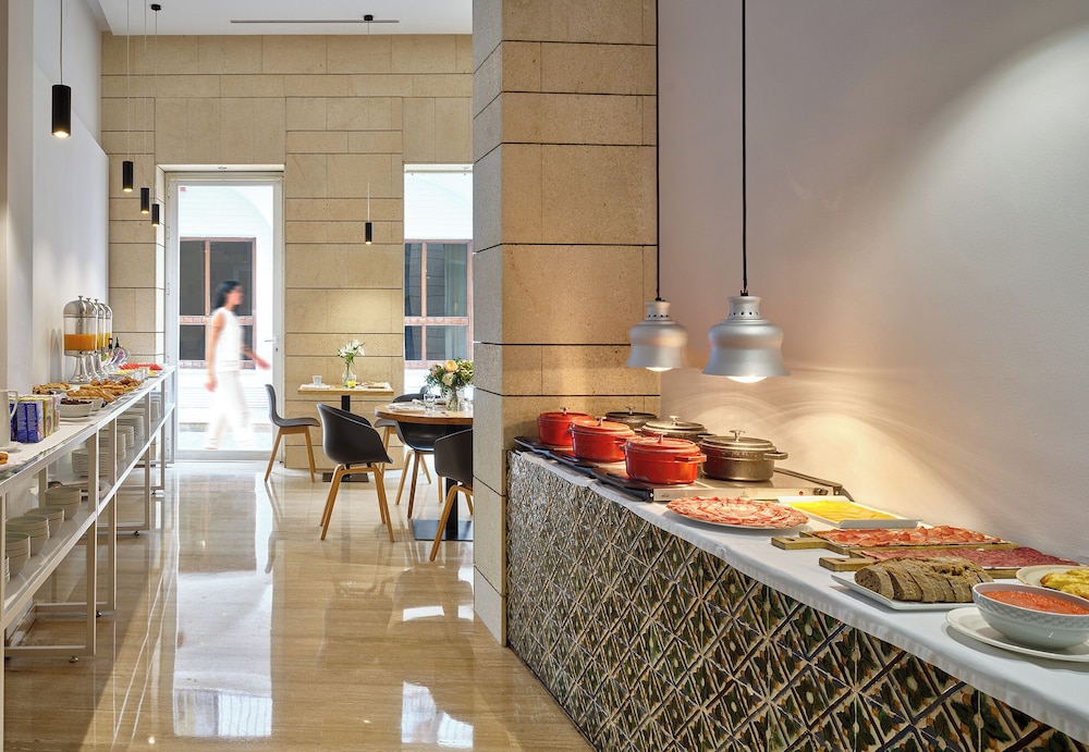 Hotel Rey Alfonso X — Restaurant & bars in Seville, Andalusia