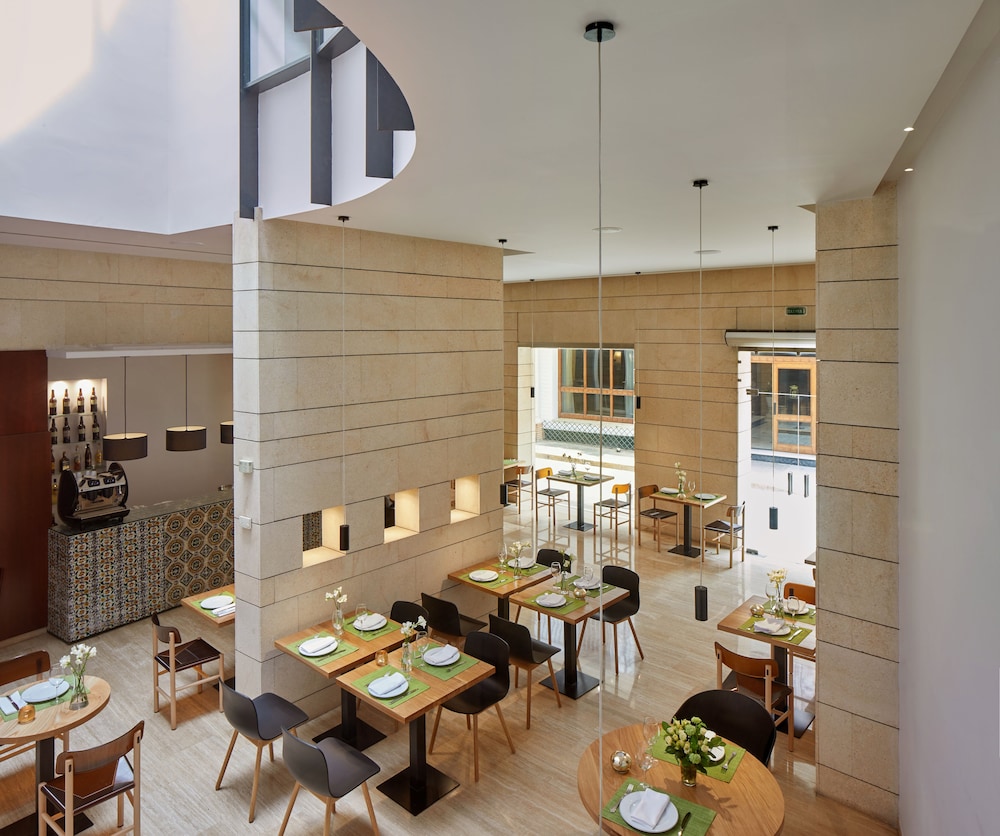 Hotel Rey Alfonso X — Restaurant & bars in Seville, Andalusia