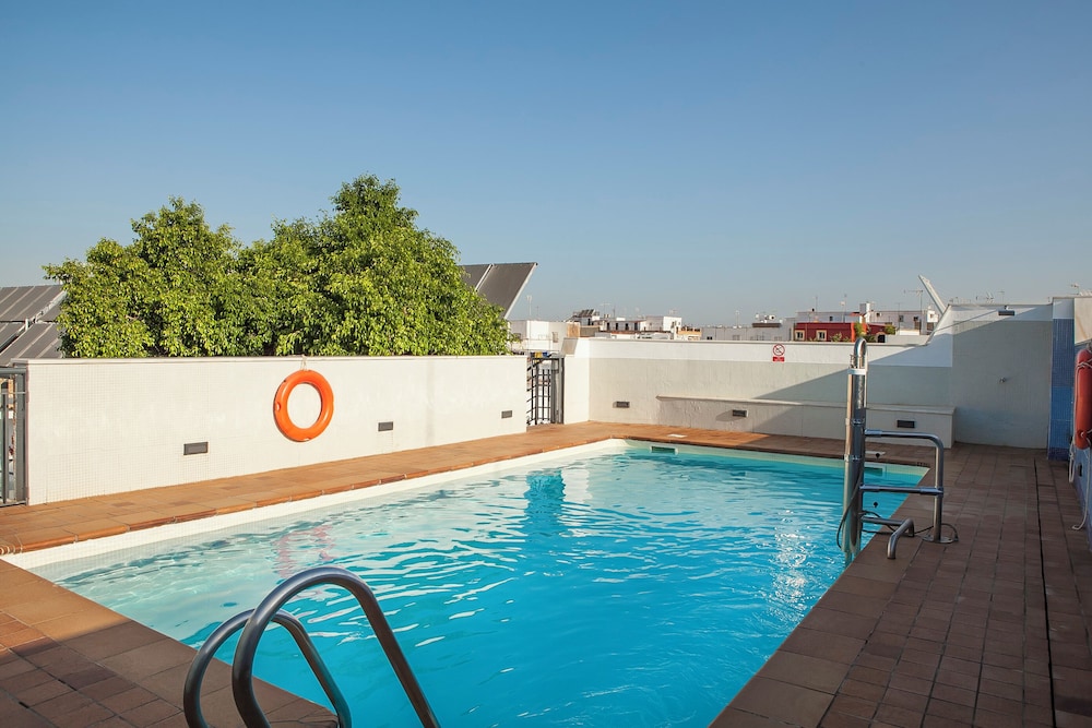 Hotel San Gil Sevilla — Swimming pool in Seville, Andalusia