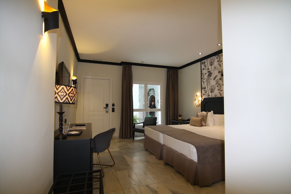 Hotel San Gil Sevilla — Hotel rooms in Seville, Andalusia