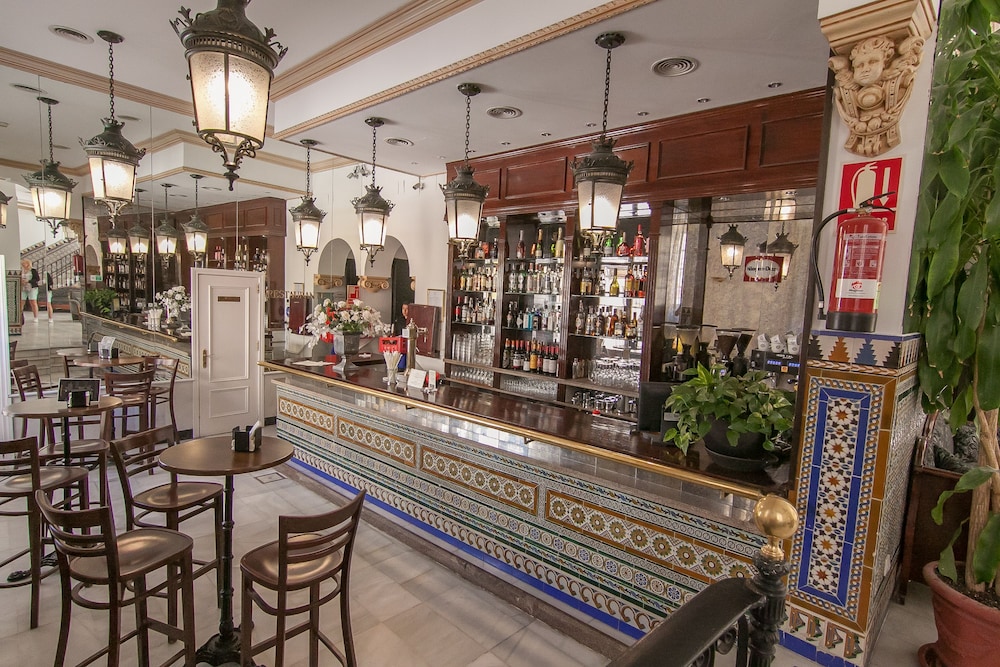 Hotel San Gil Sevilla — Restaurant & bars in Seville, Andalusia