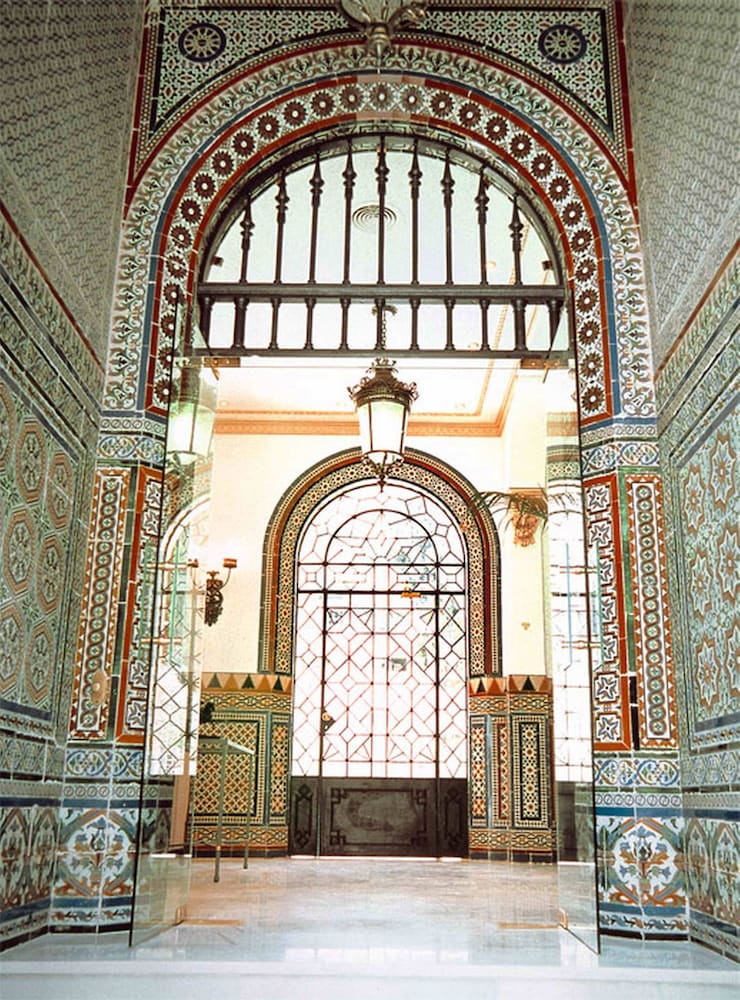 Hotel San Gil Sevilla — Hotel building in Seville, Andalusia