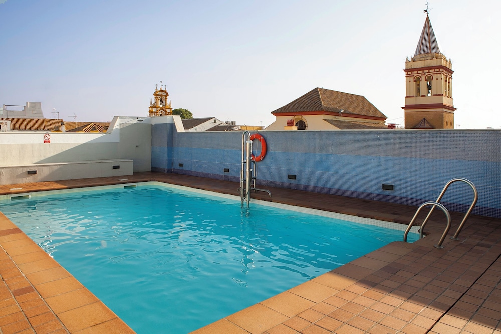 Hotel San Gil Sevilla — Swimming pool in Seville, Andalusia