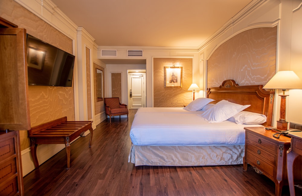 Hotel Sevilla Center — Hotel rooms in Seville, Andalusia