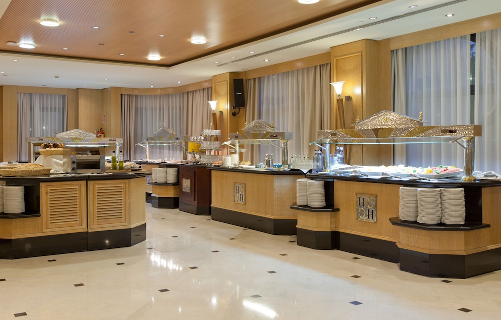 Hotel Sevilla Center — Restaurant & bars in Seville, Andalusia