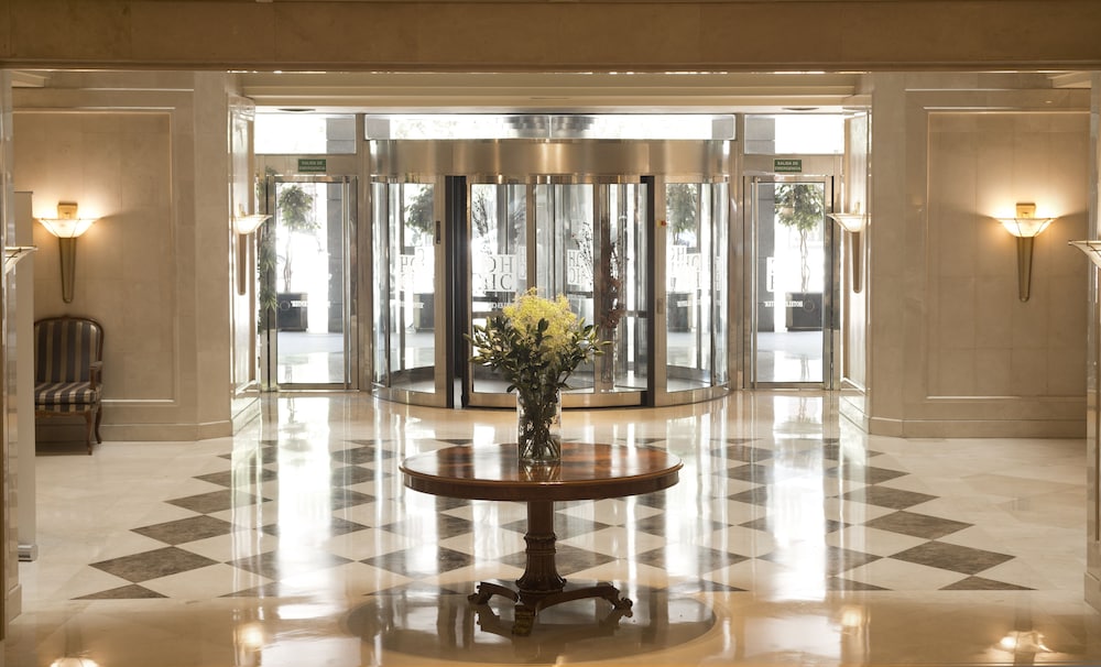 Hotel Sevilla Center — Hotel building in Seville, Andalusia