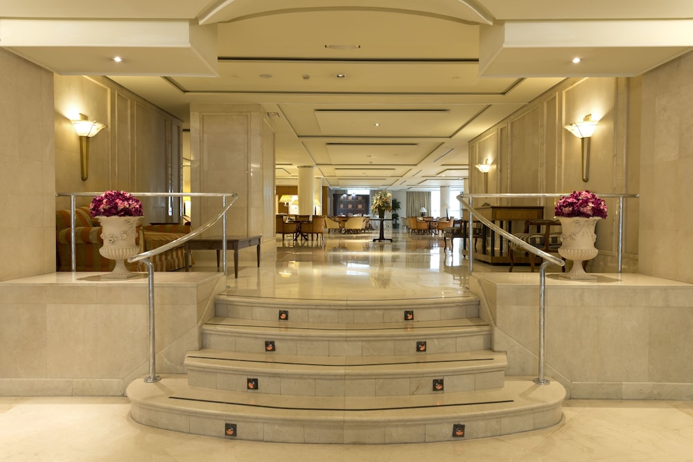 Hotel Sevilla Center — Hotel building in Seville, Andalusia
