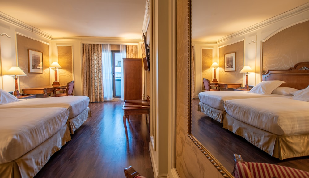 Hotel Sevilla Center — Hotel rooms in Seville, Andalusia