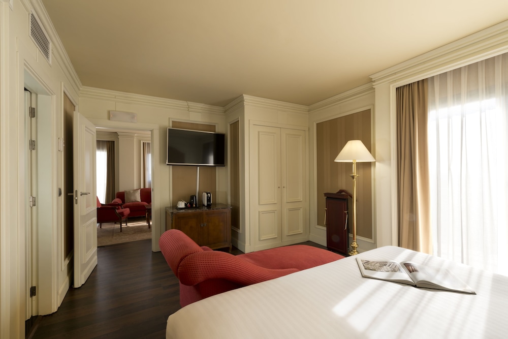 Hotel Sevilla Center — Hotel rooms in Seville, Andalusia