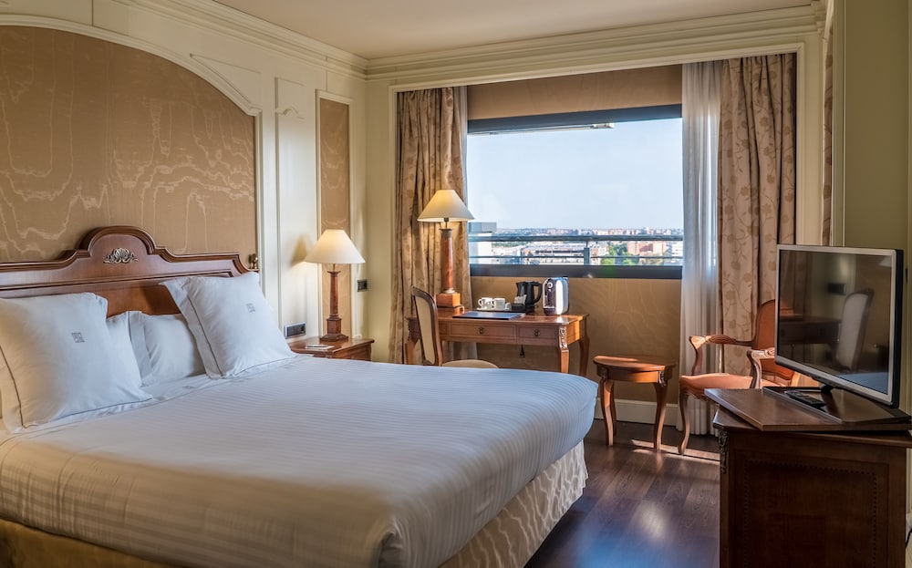 Hotel Sevilla Center — Hotel rooms in Seville, Andalusia