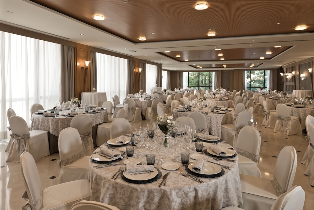 Hotel Sevilla Center — Hotel building in Seville, Andalusia