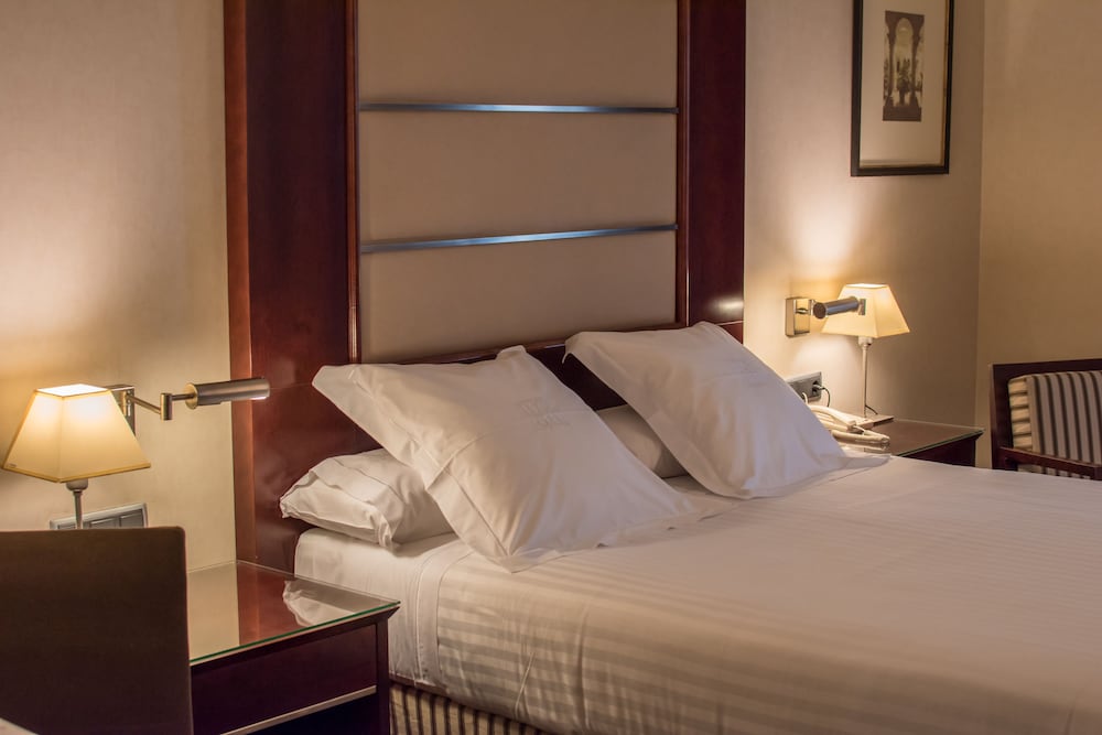 Hotel Sevilla Center — Hotel rooms in Seville, Andalusia