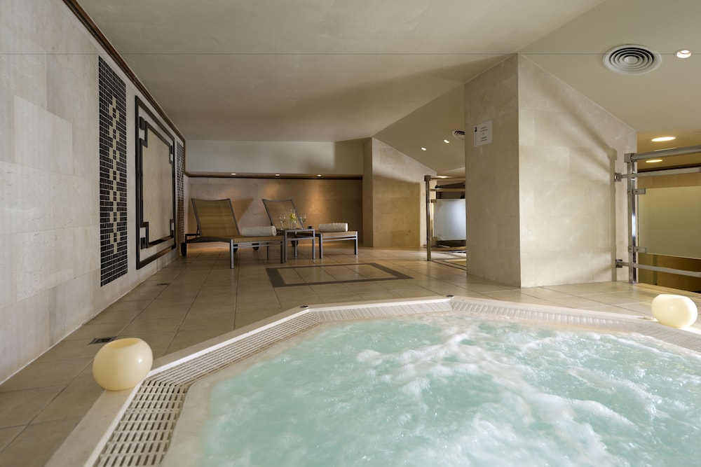 Hotel Sevilla Center — Spa in Seville, Andalusia