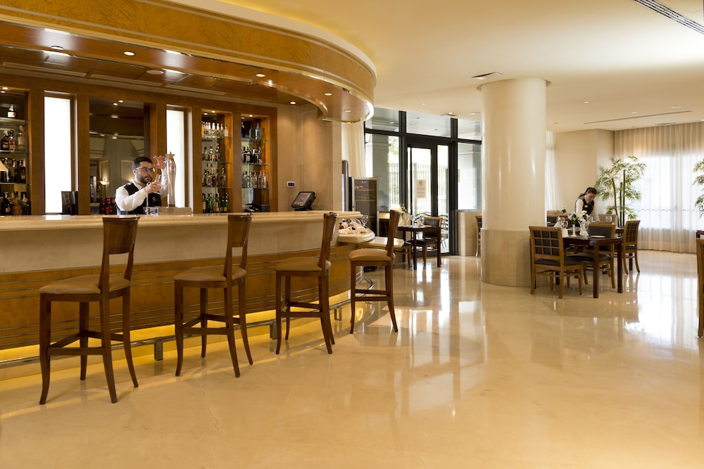 Hotel Sevilla Center — Restaurant & bars in Seville, Andalusia