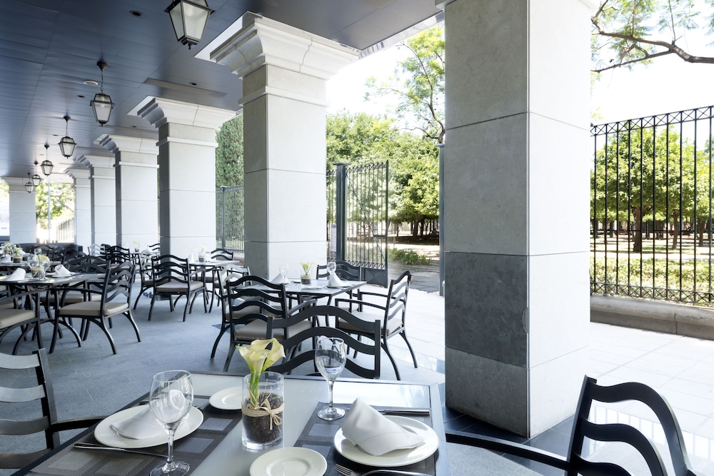 Hotel Sevilla Center — Restaurant & bars in Seville, Andalusia
