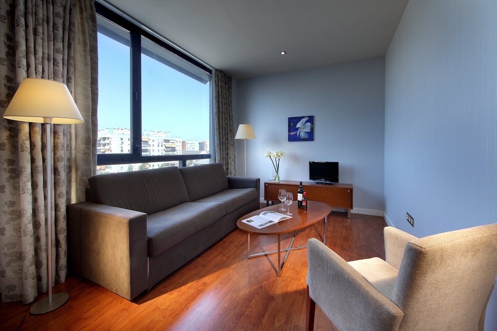Hotel Exe Sevilla Palmera — Hotel rooms in Seville, Andalusia