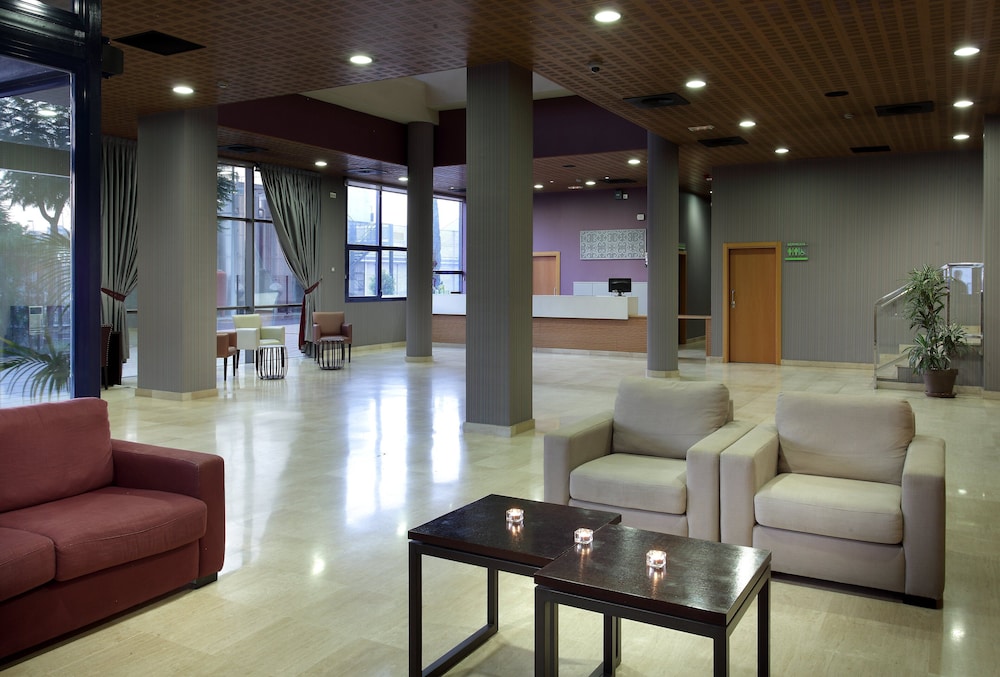 Hotel Exe Sevilla Palmera — Hotel building in Seville, Andalusia