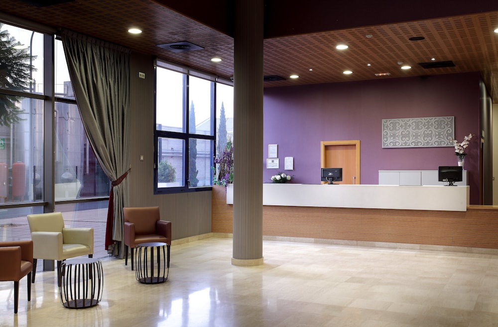 Hotel Exe Sevilla Palmera — Hotel building in Seville, Andalusia