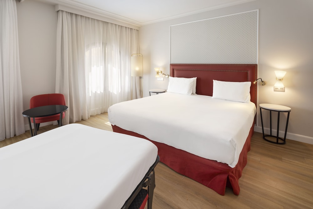 Exe Sevilla Macarena — Hotel rooms in Seville, Andalusia