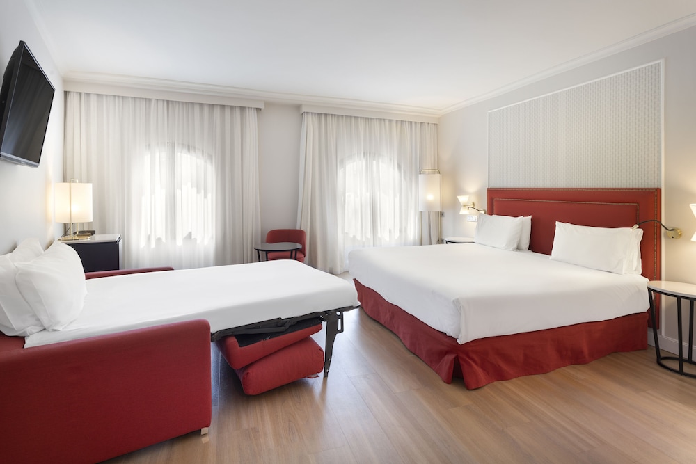 Exe Sevilla Macarena — Hotel rooms in Seville, Andalusia